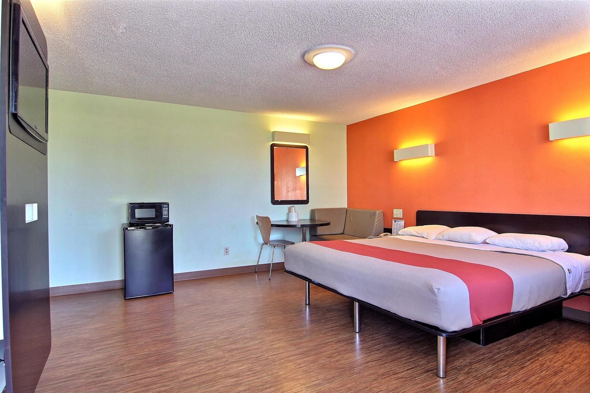 Motel 6-Gilman, Il Εξωτερικό φωτογραφία