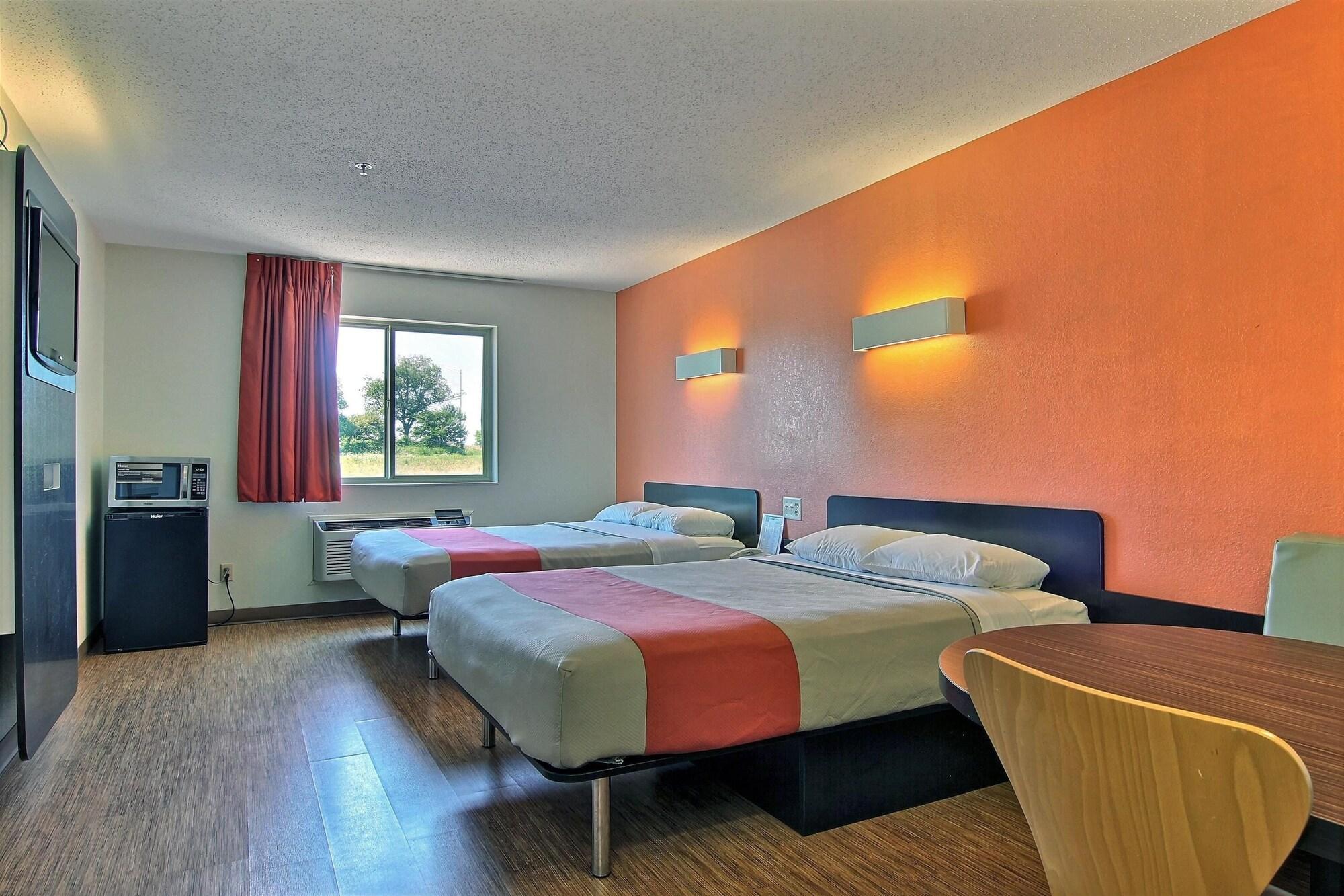 Motel 6-Gilman, Il Εξωτερικό φωτογραφία